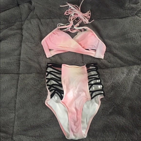 PINK Victoria's Secret Other - NWOT! Gorgeous Victoria’s Secret Bikini